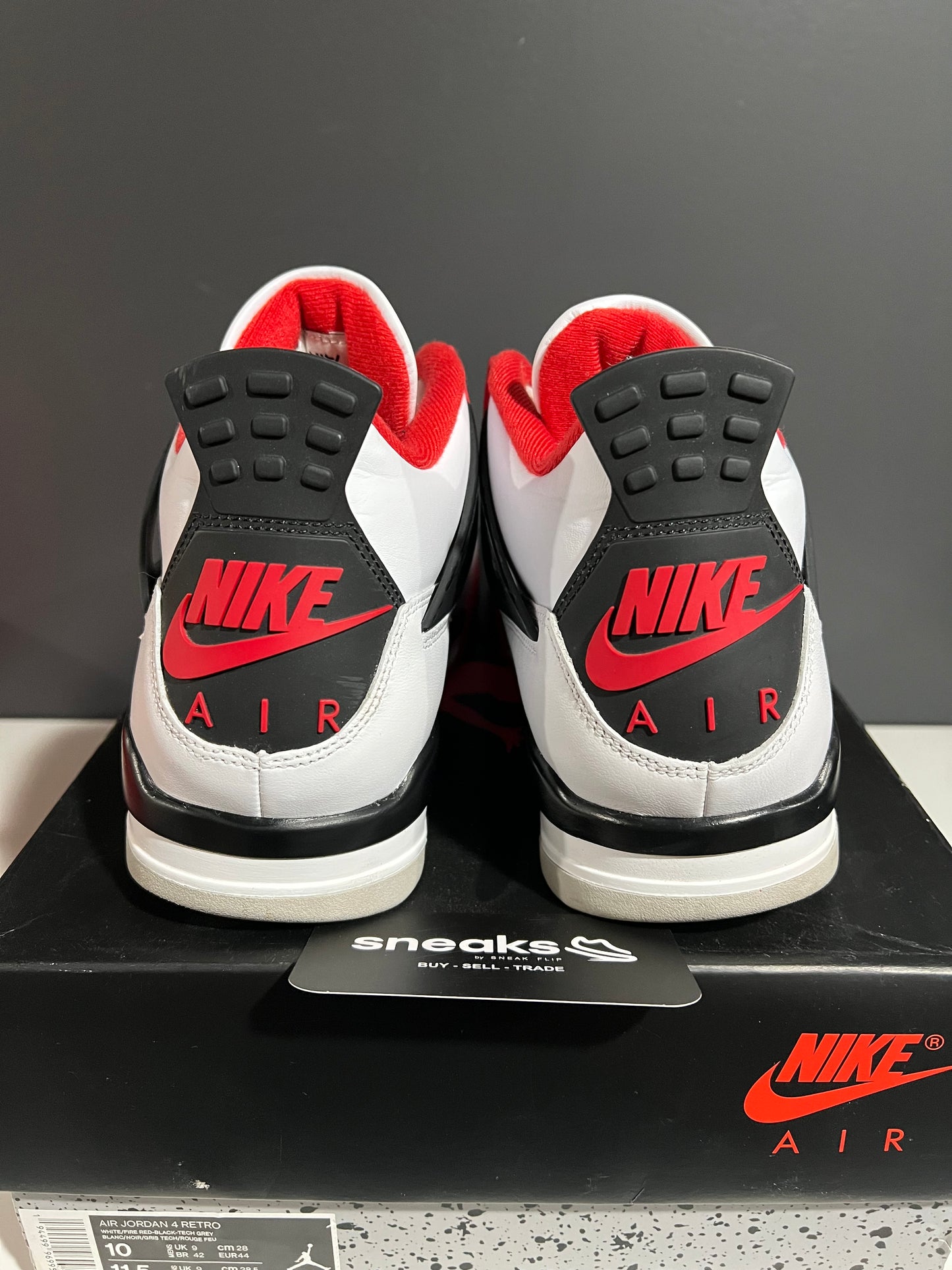 USED Air Jordan 4 Retro OG Fire Red 2020 DC7770-160 SIZE 10M OG ALL JY25-72