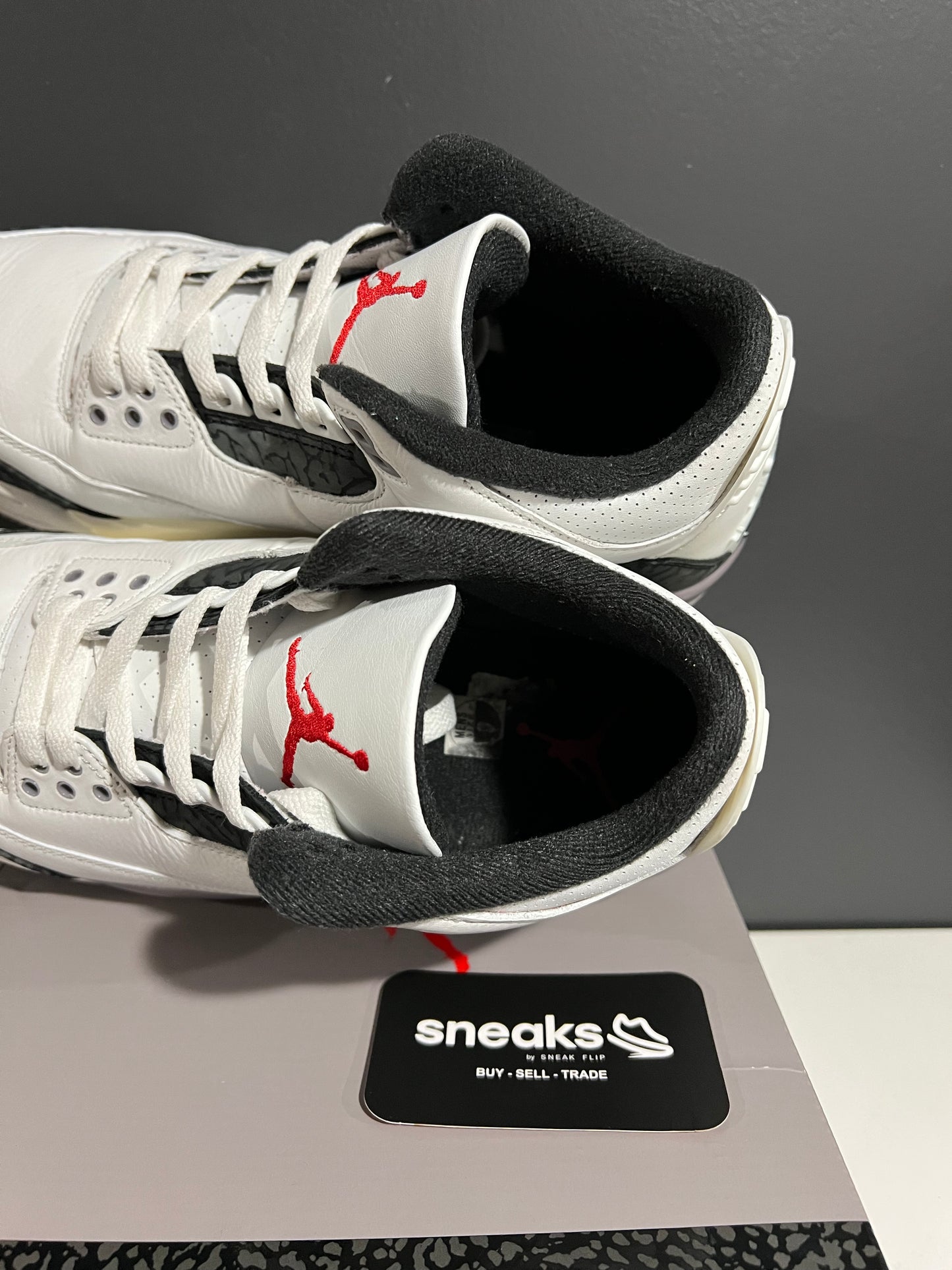 USED Air Jordan 3 Retro Cement Grey CT8532-106 SIZE 9M OG ALL AG25-327