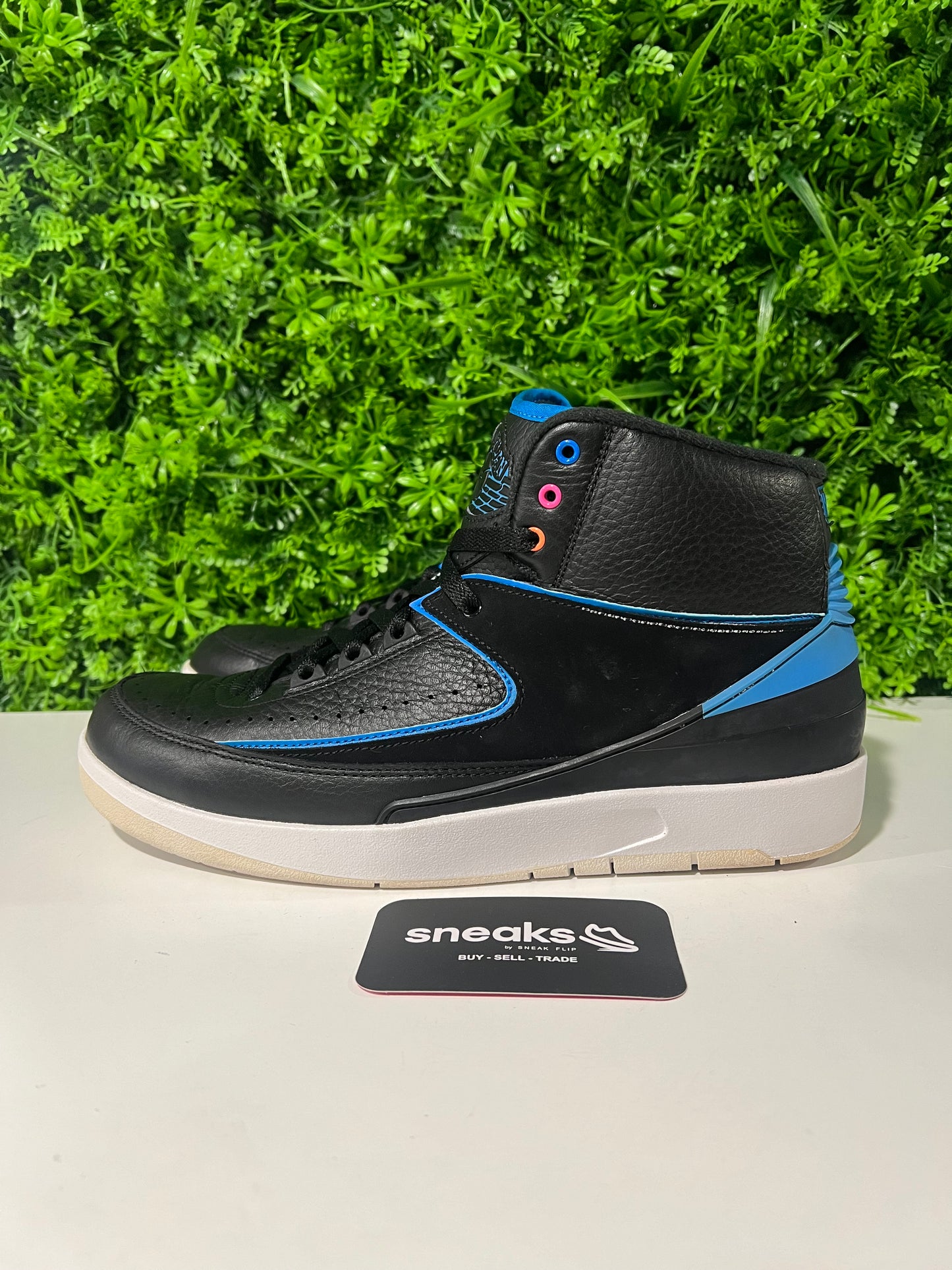 Air Jordan 2 Retro Radio Raheem 834274-014	SIZE 9.5 USED NO BOX