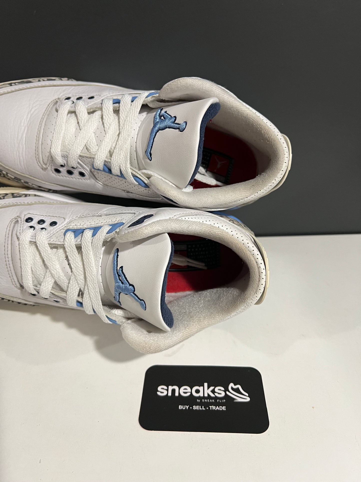 USED Air Jordan 3 Retro UNC CT8532-104 SIZE 8M NO BOX AG25-40
