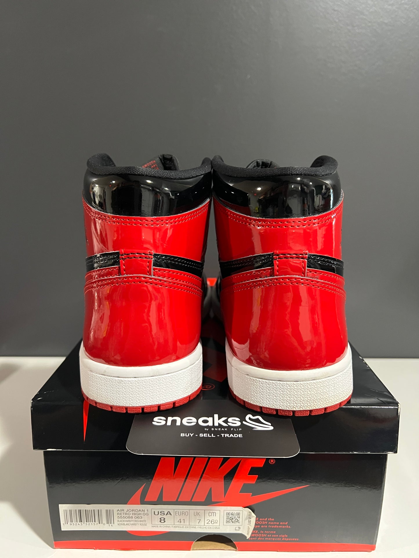 USED Air Jordan 1 Retro High OG Patent Bred 555088-063 SIZE 8M OG ALL AG25-82