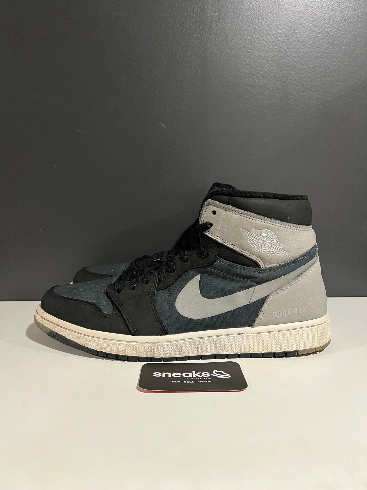 USED Air Jordan 1 High Element GORE-TEX Black Particle Grey DB2889-001 SIZE 13M NO BOX AG25-128