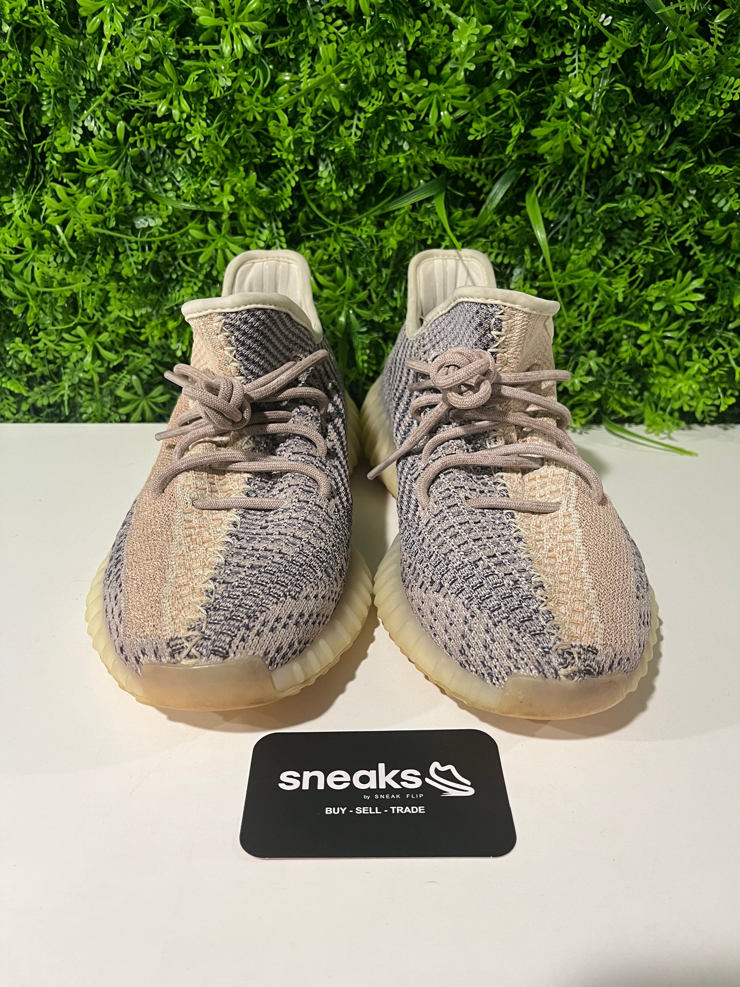 USED Yeezy Boost 350 V2 Ash Pearl GY7658 SIZE 10M NO BOX