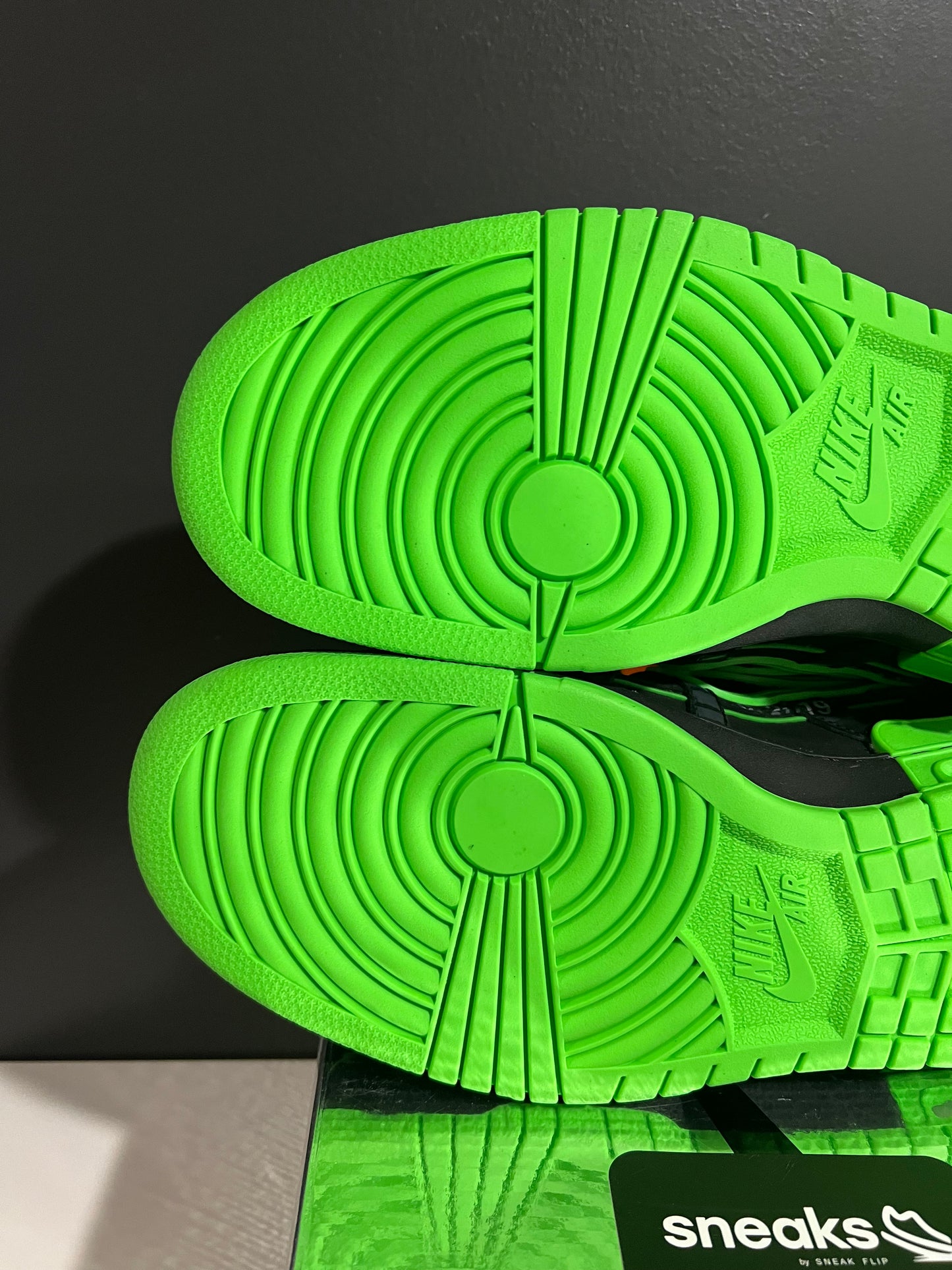 NEW Off-White x Air Rubber Dunk Green Strike CU6015-001 SIZE 11.5M OG ALL AG25-131