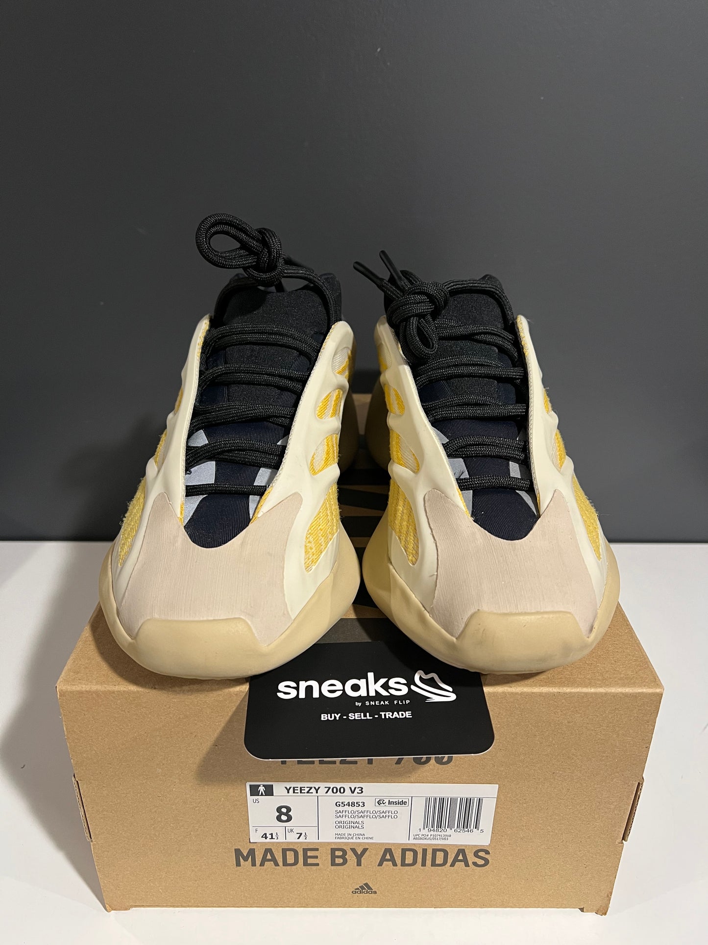 USED Yeezy 700 V3 Safflower G54853 SIZE 8M OG ALL JN25-244
