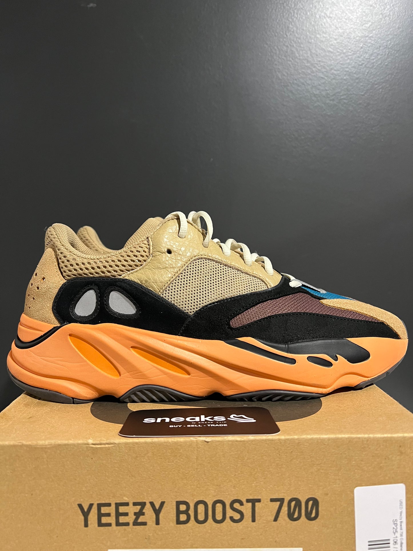 USED Yeezy Boost 700 Enflame Amber GW0297 SIZE 12M OG ALL SP25-106