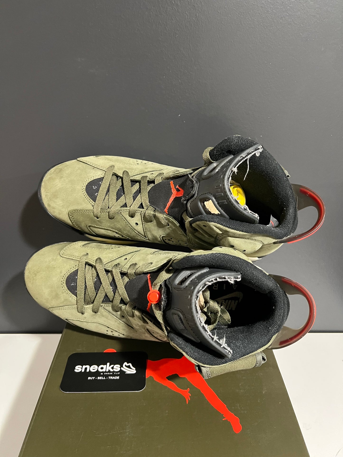 USED Travis Scott x Air Jordan 6 Retro Olive CN1084-200 SIZE 10.5M OG ALL AG25-198