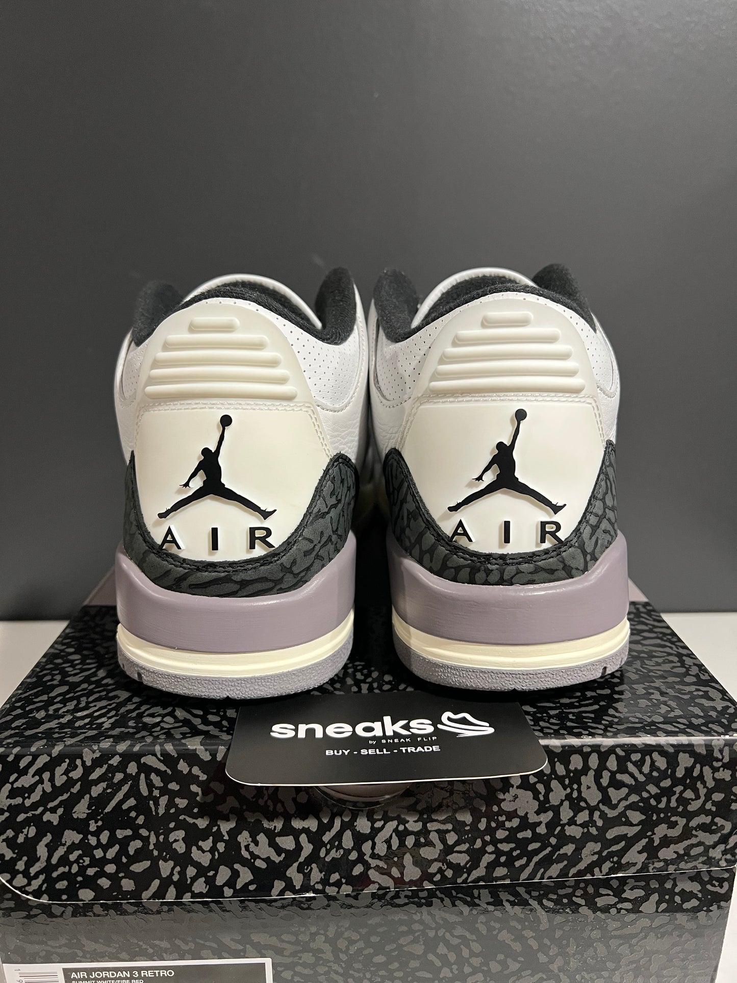 USED Air Jordan 3 Retro Cement Grey CT8532-106 SIZE 9M OG ALL AG25-327