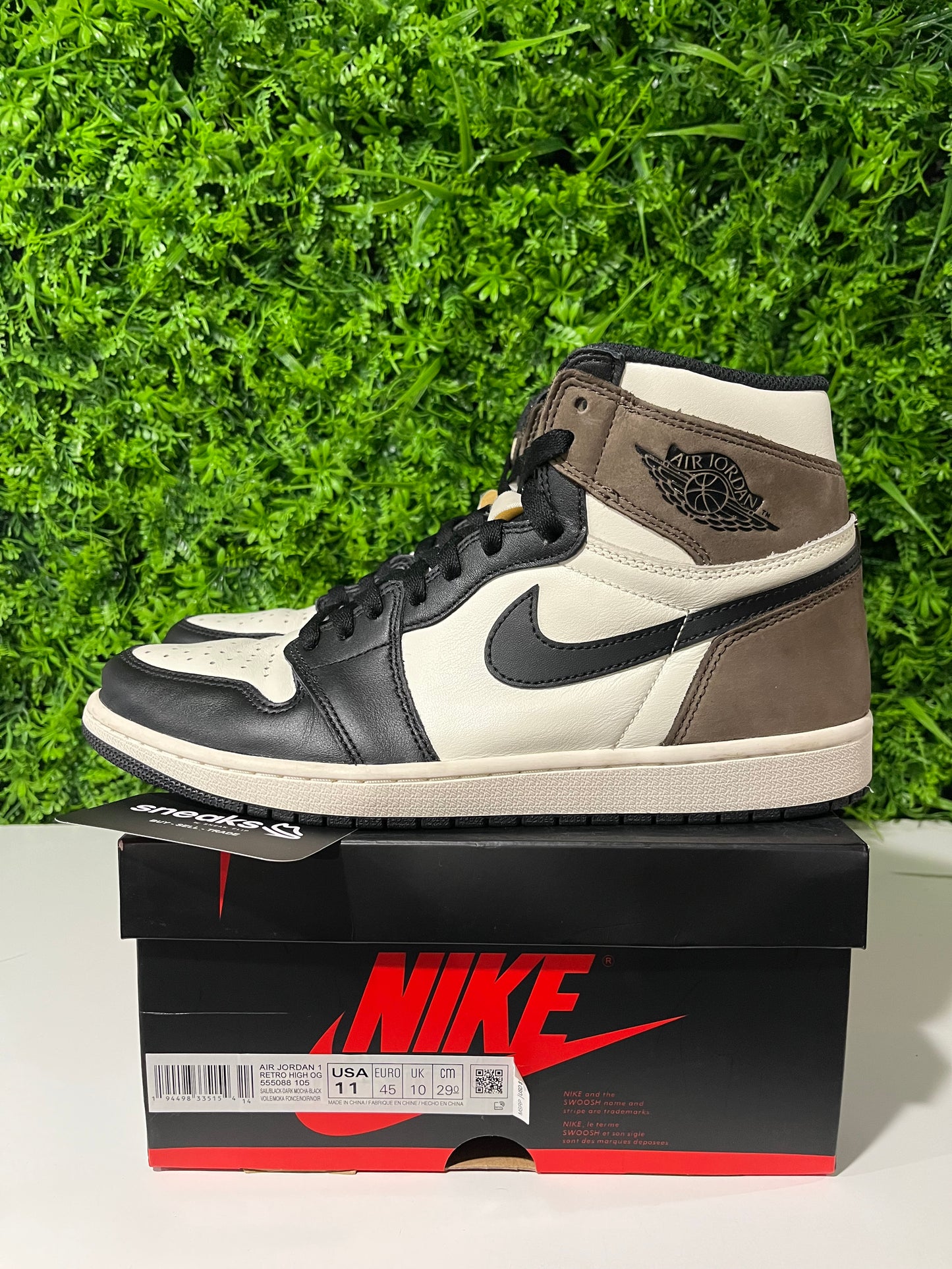USED Air Jordan 1 Retro High OG Dark Mocha 555088-105 SIZE 11M OG ALL