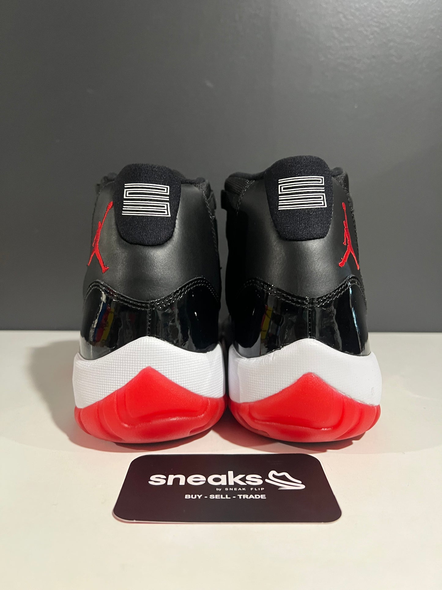 NEW Air Jordan 11 Retro Bred 2012 378037-010 SIZE 9.5M NO BOX AG25-212