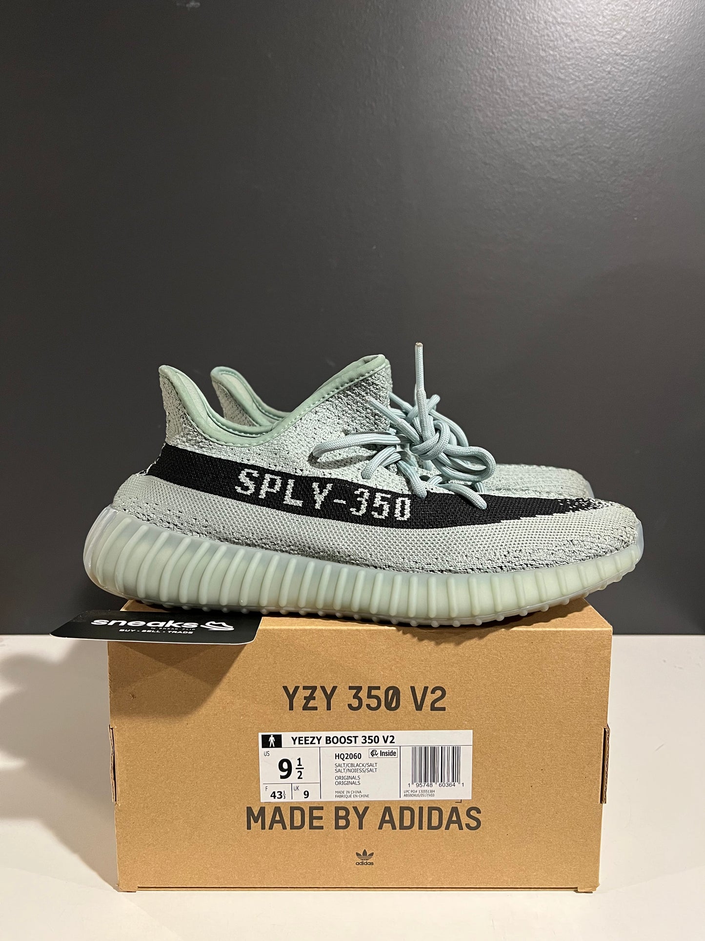 USED Yeezy Boost 350 V2 Salt HQ2060 SIZE 9.5M OG ALL AG25-311