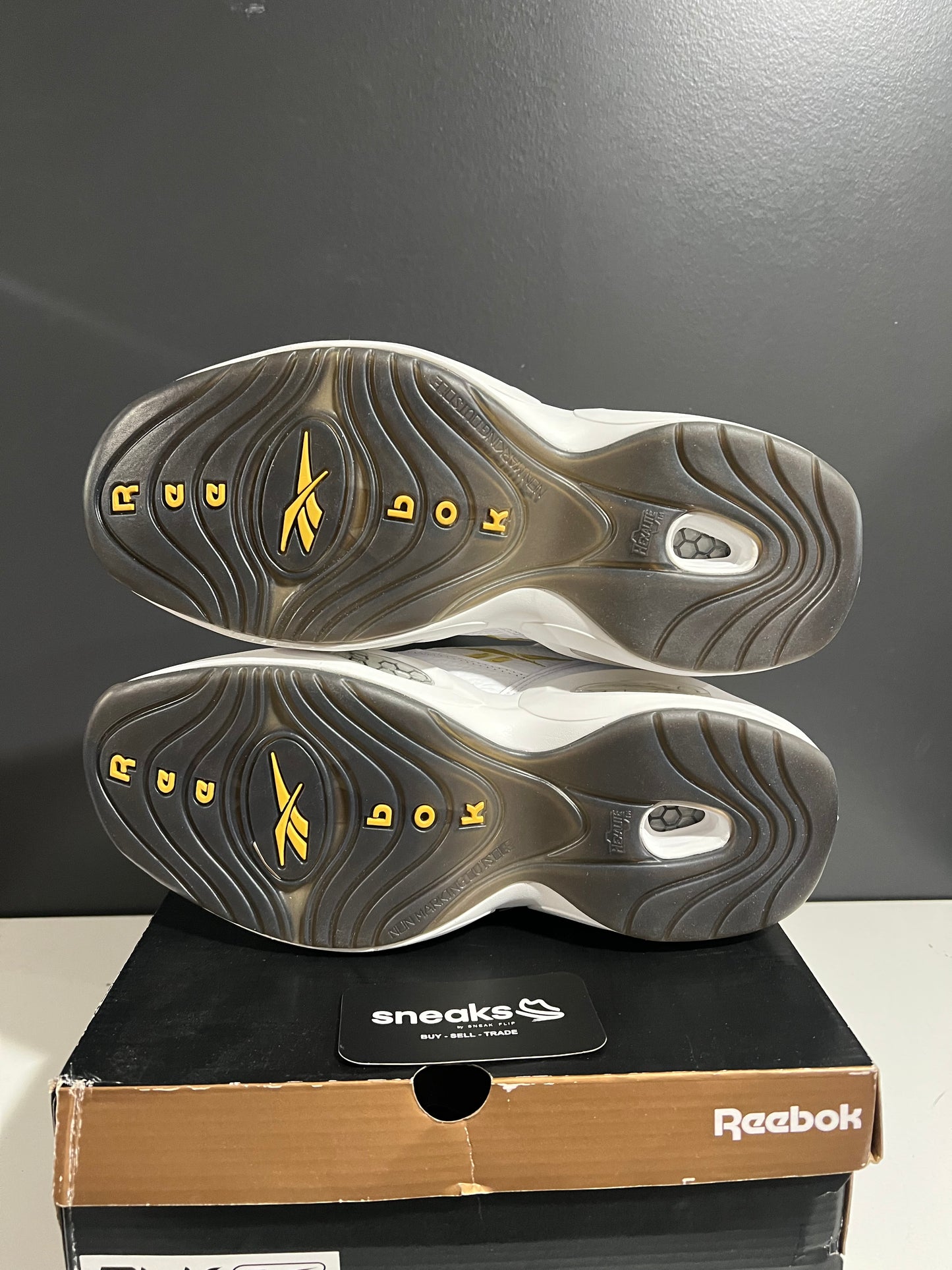 NEW Question Mid Respect My Shine EF7599 SIZE 11M OG ALL AG25-301