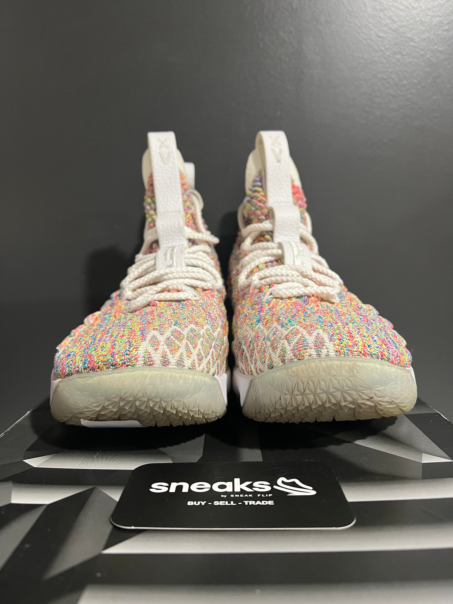 USED LeBron 15 Fruity Pebbles 897648-900 SIZE 8M OG ALL AG25-373