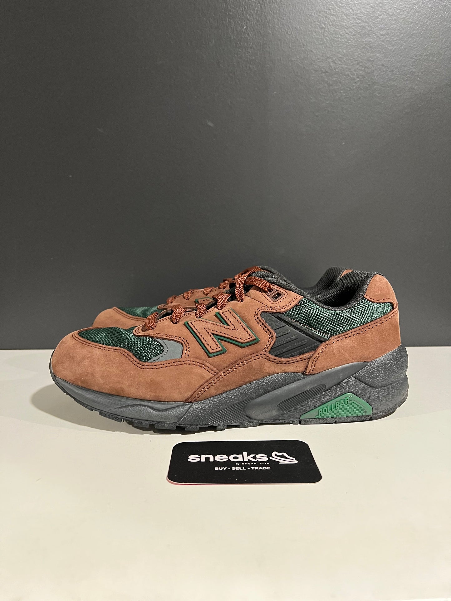 USED New Balance 580 Beef & Broccoli MT580RTB SIZE 8M NO BOX AG25-260