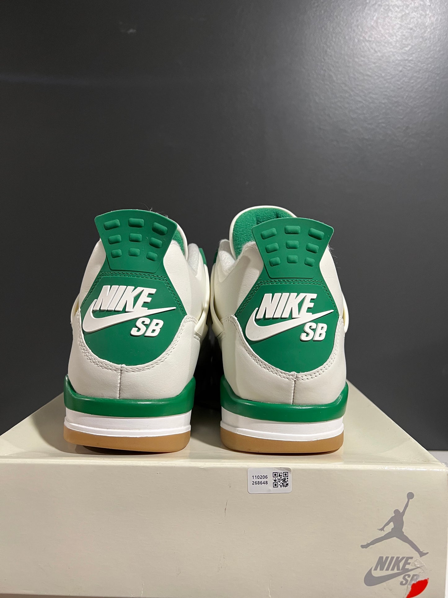 USED Nike SB x Air Jordan 4 Retro SP Pine Green DR5415-103 SIZE 12M OG ALL