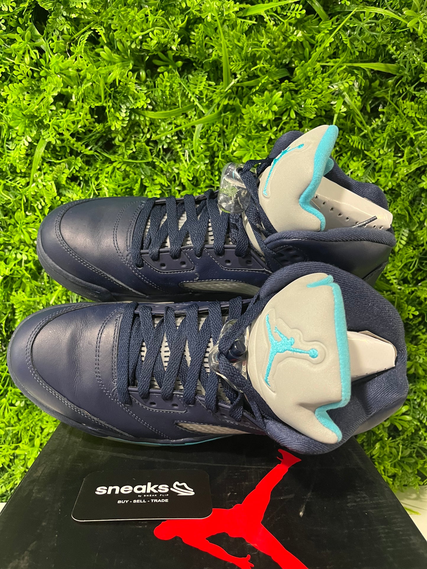 USED Air Jordan 5 Retro Pre-Grape 136027-405 SIZE 10M OG ALL