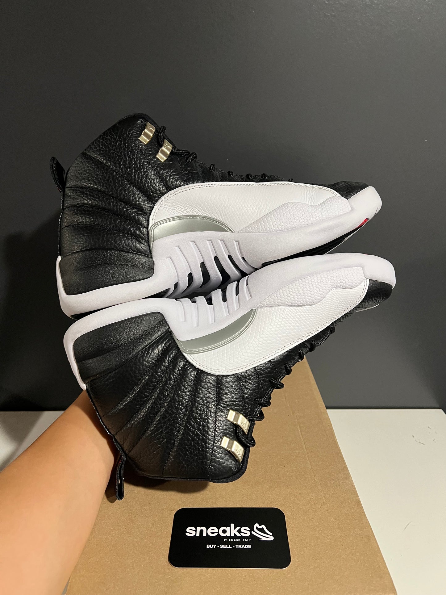 USED Air Jordan 12 Retro Playoff 2022 CT8013-006 SIZE 10.5M NO BOX JY25-101