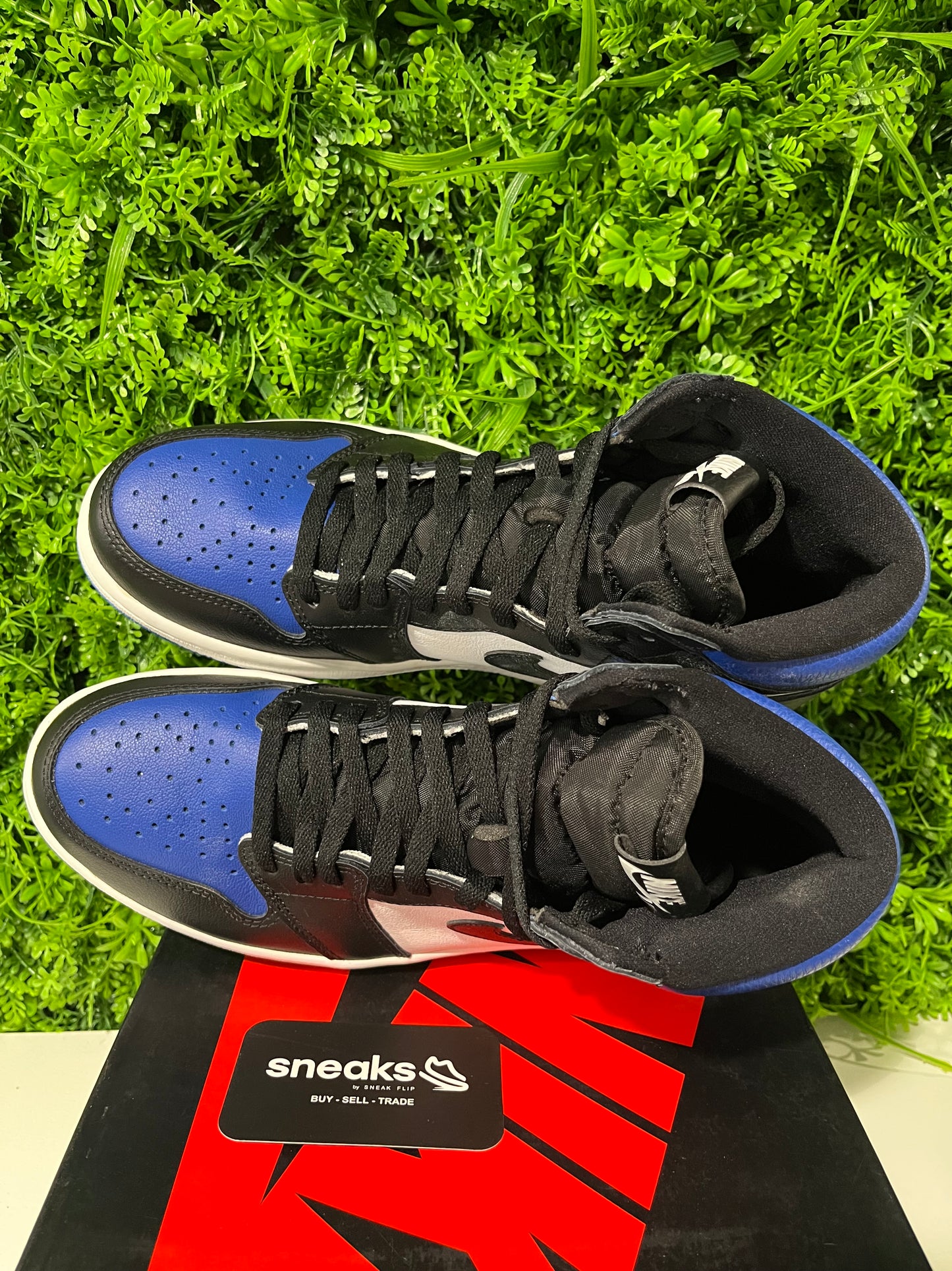 USED Air Jordan 1 Retro High OG Royal Toe 555088-041 SIZE 10M OG ALL