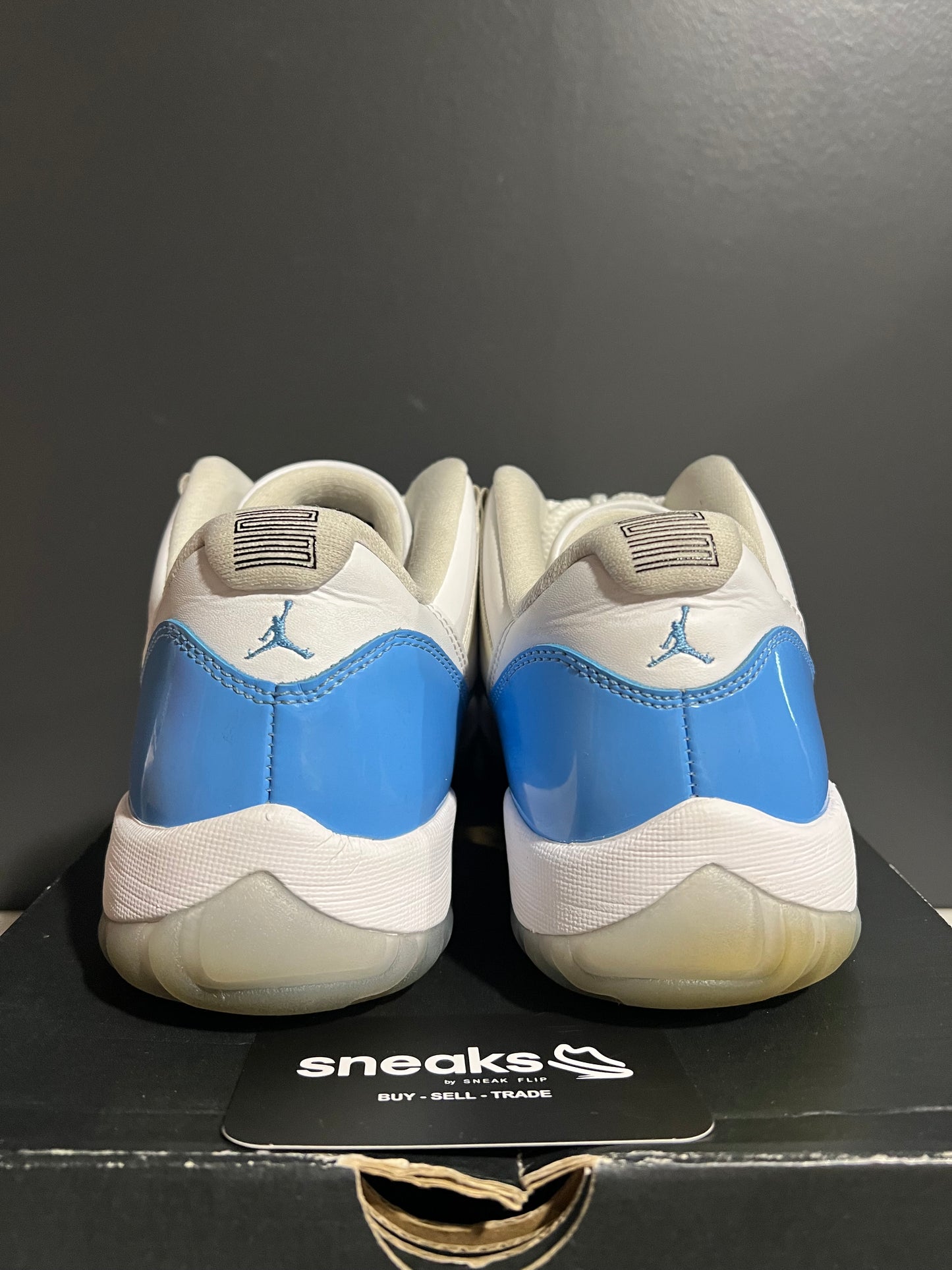 USED Air Jordan 11 Retro Low UNC 2017 528895-106 SIZE 10M OG ALL AG25-167