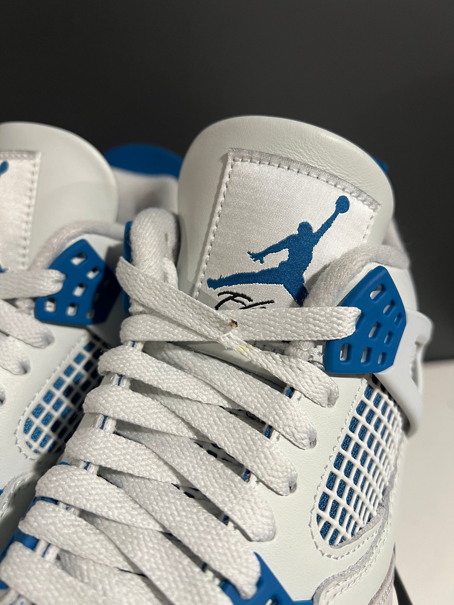 USED Air Jordan 4 Retro Military Blue 2024 FV5029-141 SIZE 8M OG ALL AG25-98