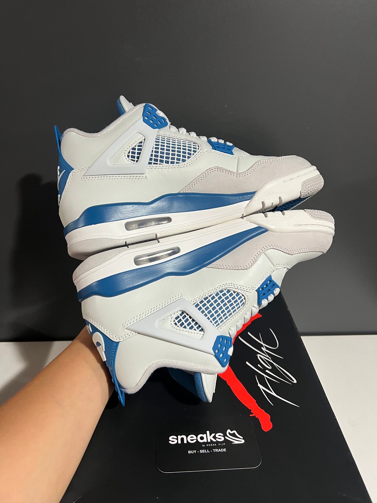 USED Air Jordan 4 Retro Military Blue 2024 FV5029-141 SIZE 8M OG ALL AG25-98