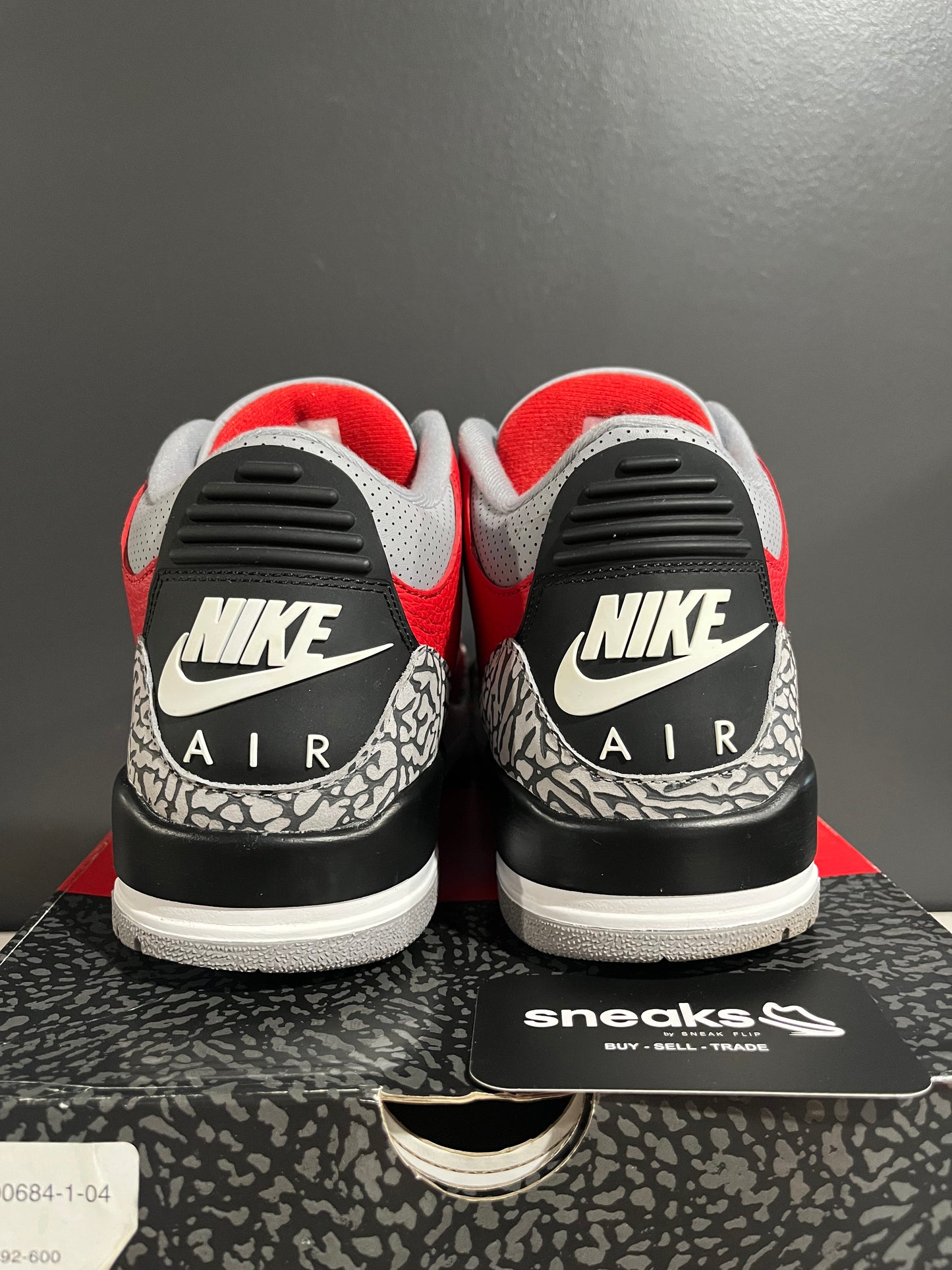 USED Air Jordan 3 Retro SE Unite Fire Red Cement Grey CK5692-600 SIZE 10M OG ALL JY25-78