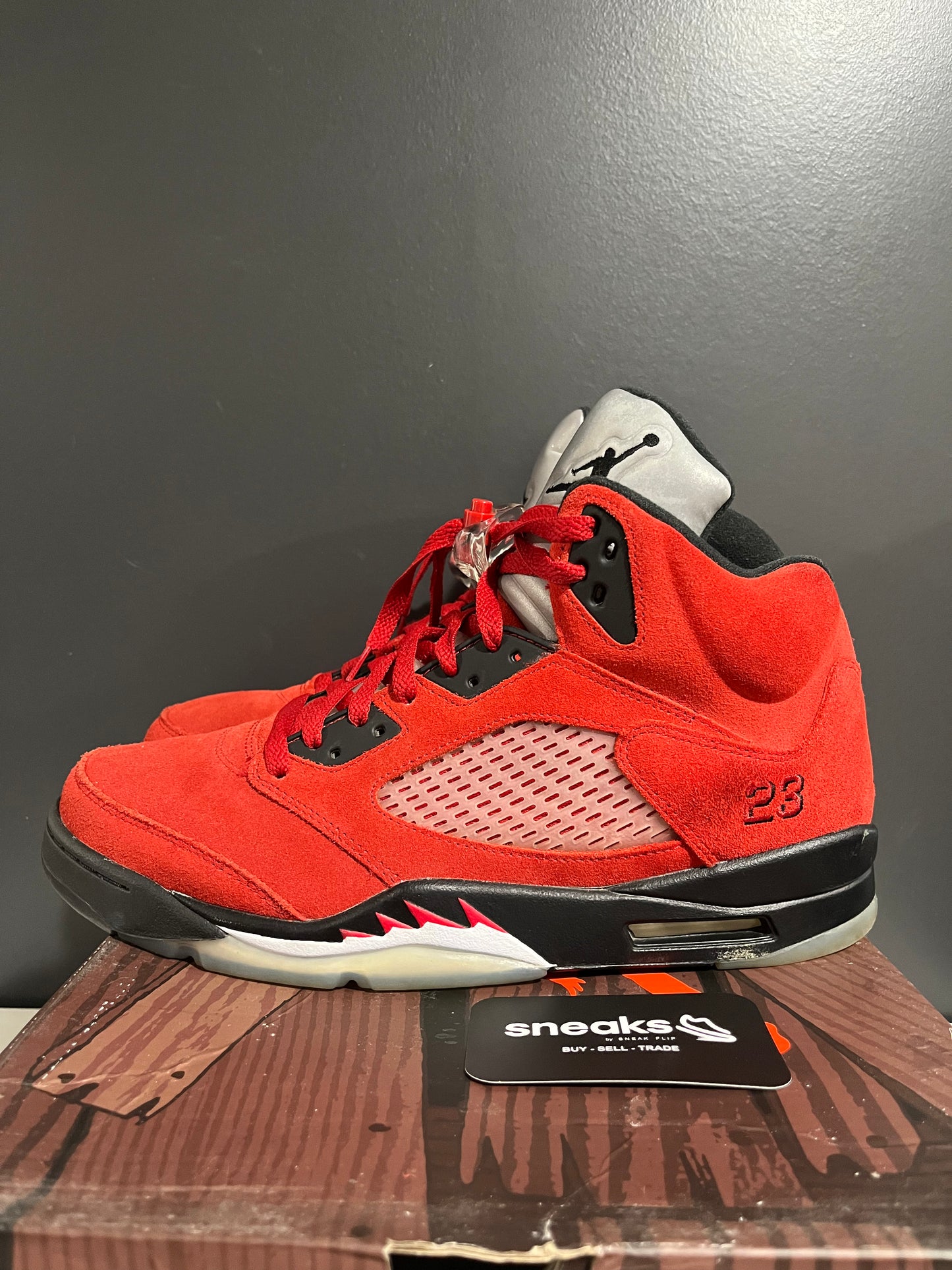 USED Air Jordan 5 Retro Raging Bull 2021 DD0587-600 SIZE 12M OG ALL SP25-147