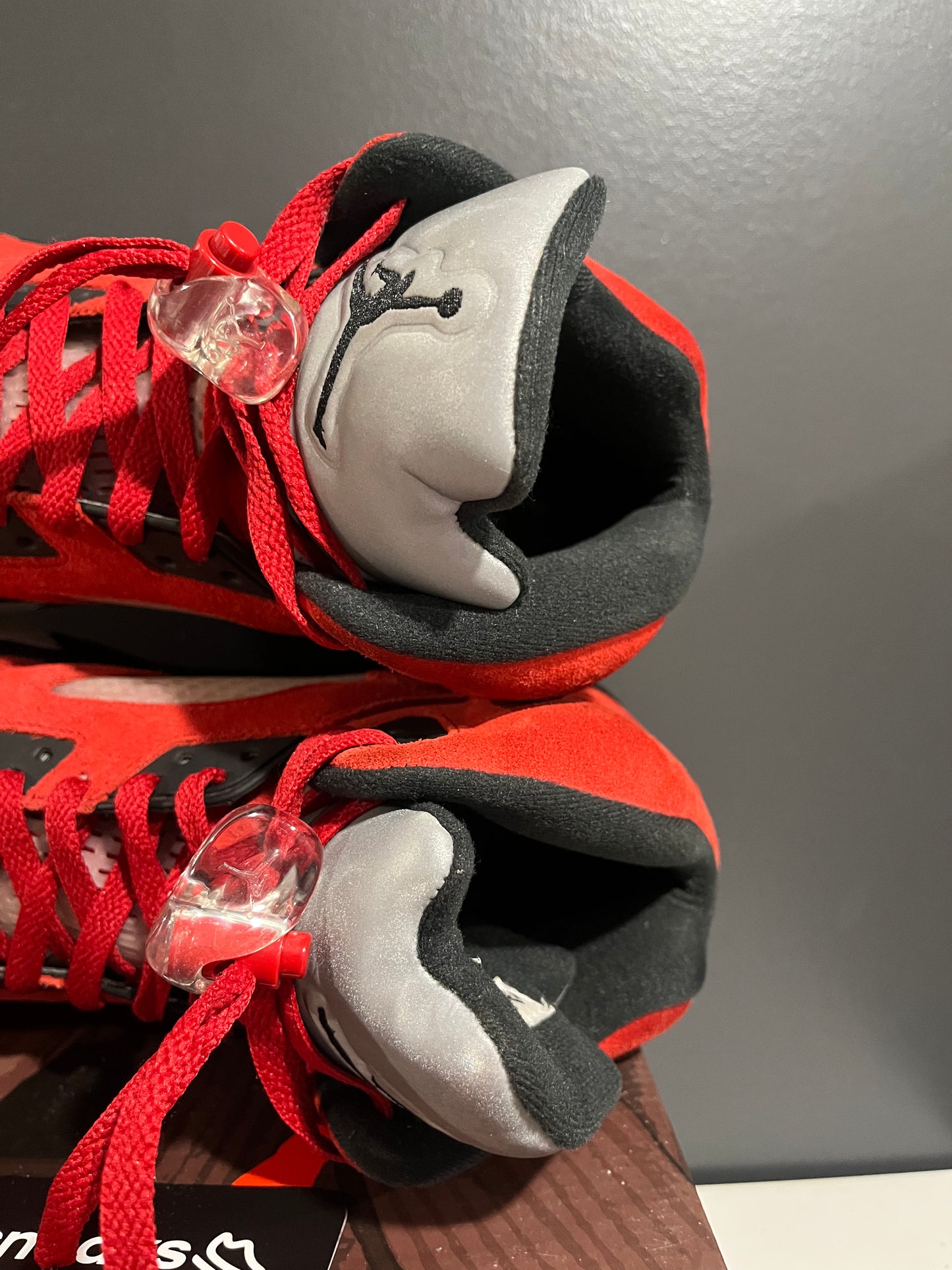 USED Air Jordan 5 Retro Raging Bull 2021 DD0587-600 SIZE 12M OG ALL SP25-147