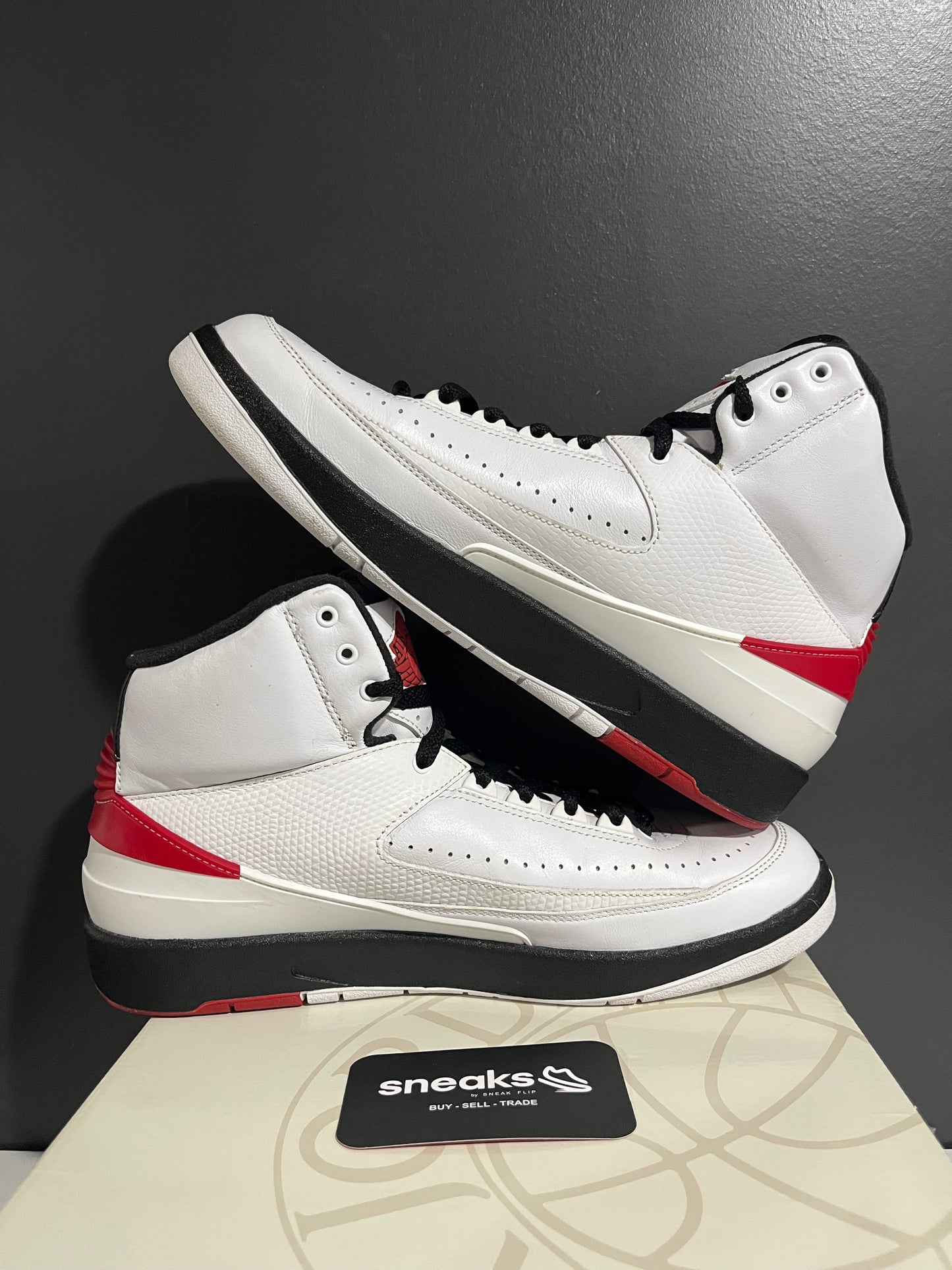 USED Air Jordan 2 Retro Chicago 2022 DX2454-106 SIZE 10M OG ALL