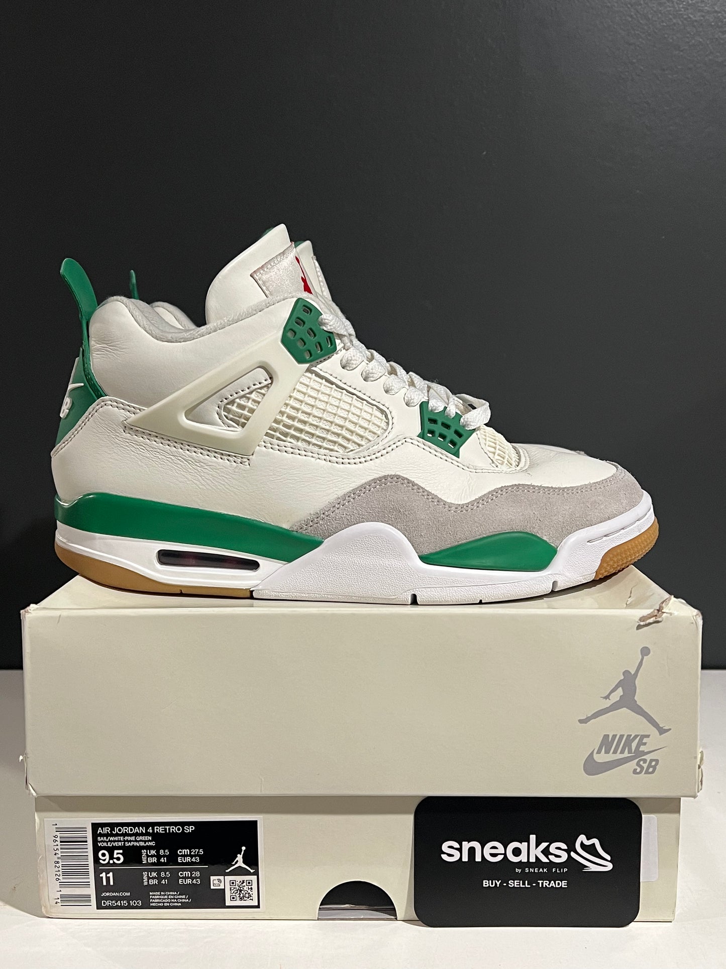 USED Nike SB x Air Jordan 4 Retro SP Pine Green DR5415-103 SIZE 9.5M OG ALL SP25-125