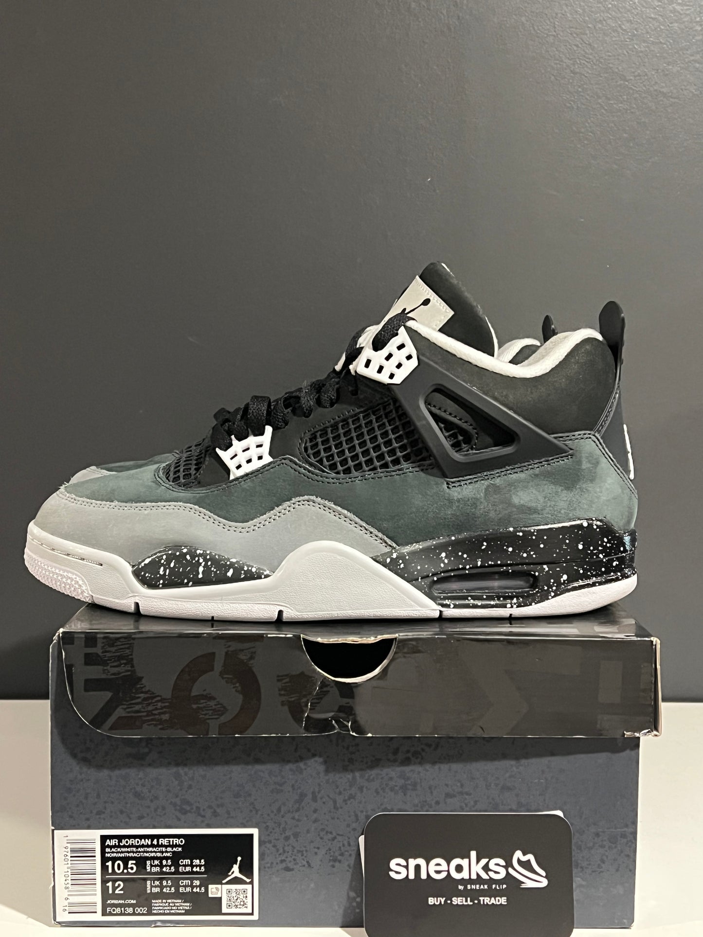 USED Air Jordan 4 Retro Fear 2024 FQ8138-002 SIZE 10.5M OG ALL SP25-120