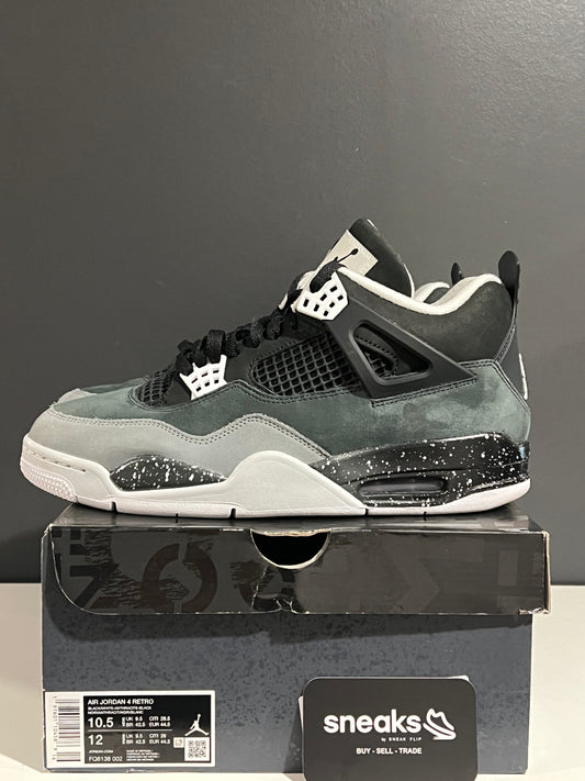 USED Air Jordan 4 Retro Fear 2024 FQ8138-002 SIZE 10.5M OG ALL SP25-120
