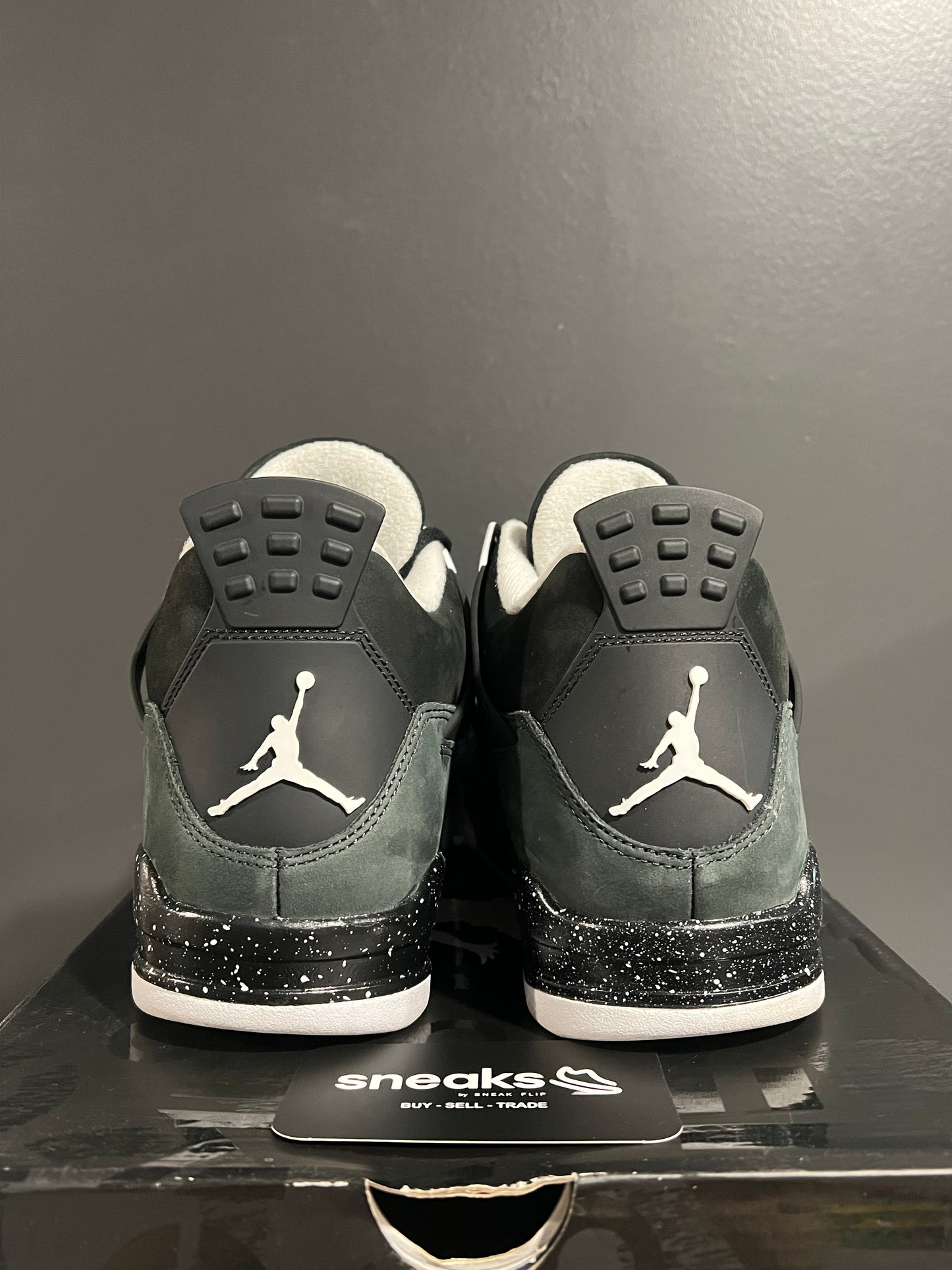 USED Air Jordan 4 Retro Fear 2024 FQ8138-002 SIZE 10.5M OG ALL SP25-120
