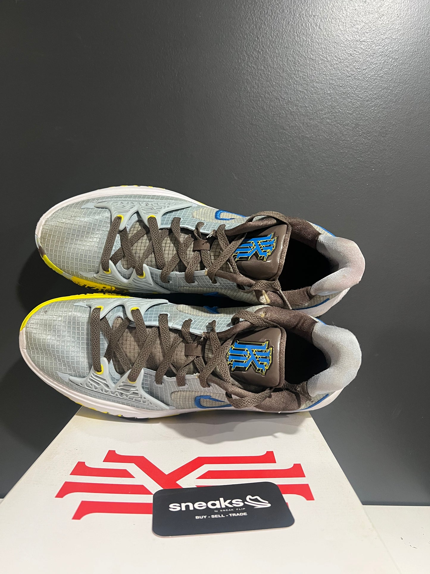 USED Kyrie Low 4 Light Armory Blue CW3985-400 SIZE 12M OG ALL SP25-152