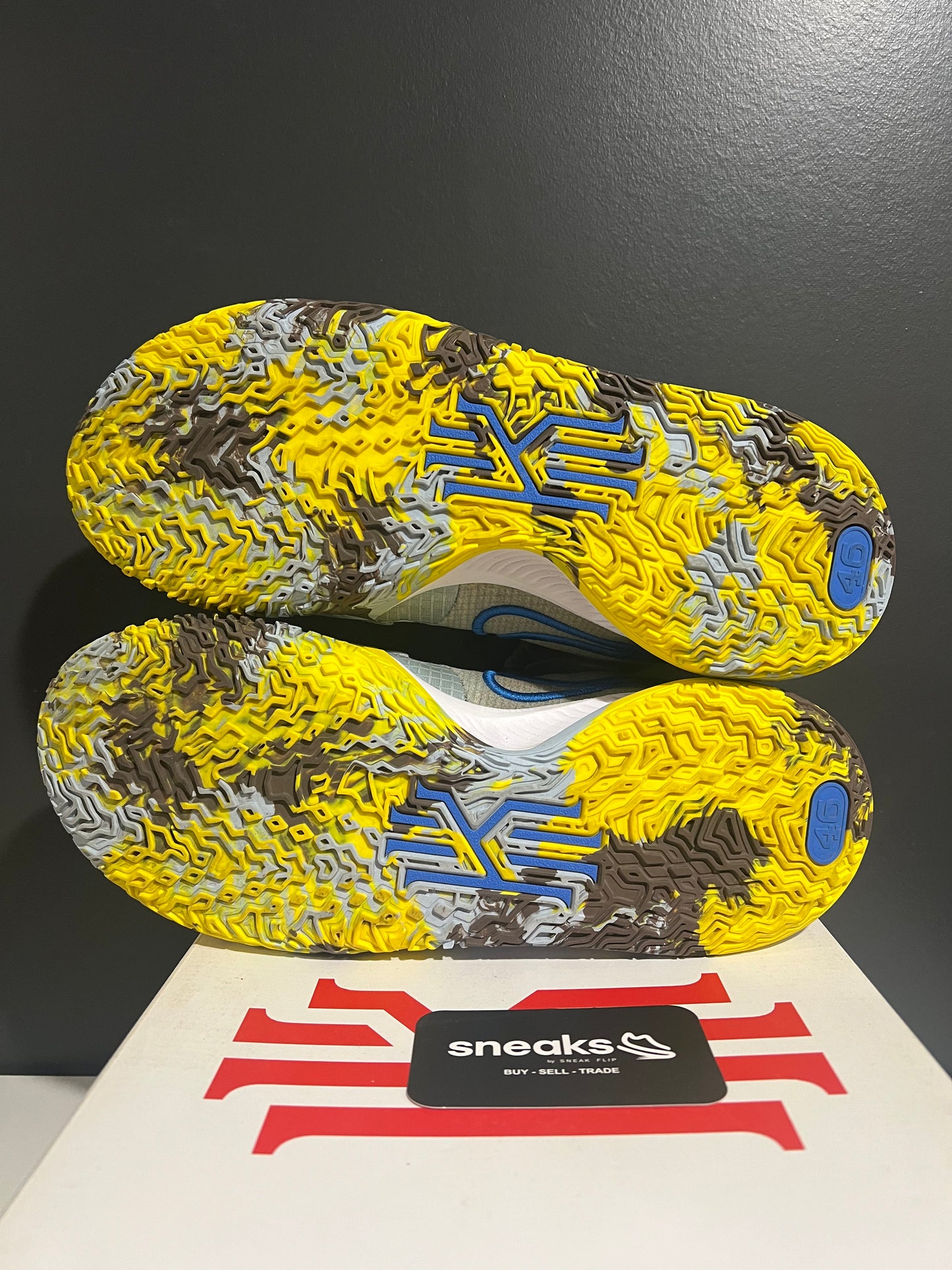 USED Kyrie Low 4 Light Armory Blue CW3985-400 SIZE 12M OG ALL SP25-152