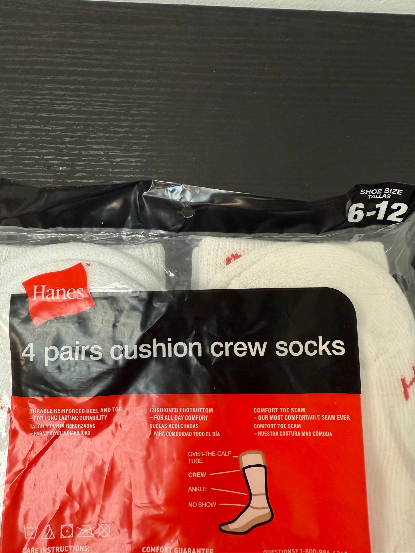 NEW. Supreme x Hanes Crew Socks (4 Pack) 'White