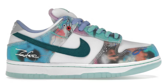 Futura Laboratories x Dunk Low SB Bleached Aqua HF6061-400