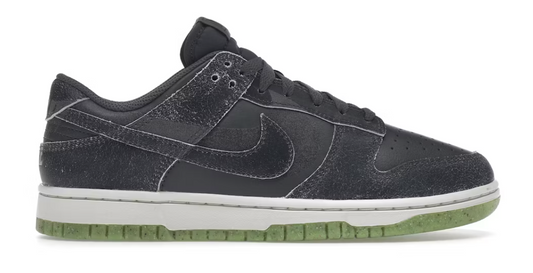 Dunk Low SE Halloween Cauldron DQ7681-001