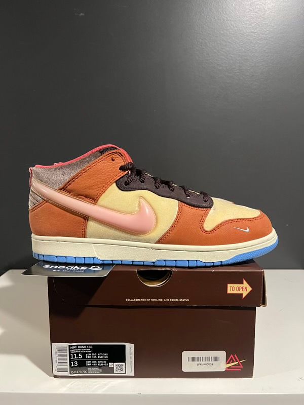 USED SIZE 11.5M Nike Dunk Mid Social Status Free Lunch Chocolate Milk