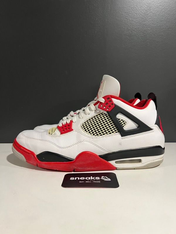 Jordan 4 Retro Fire Red (2020) - USED NO BOX