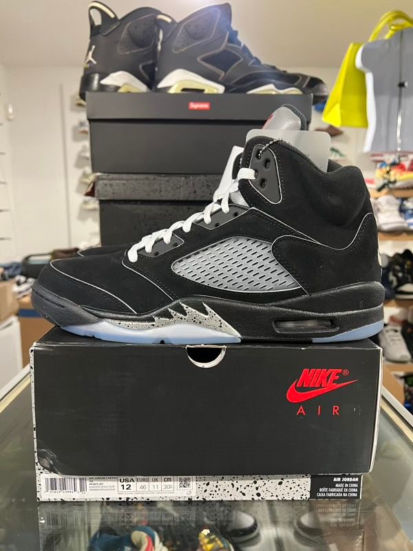 USED SIZE 12M Jordan 5 Retro OG Black Metallic Reimagined - Used