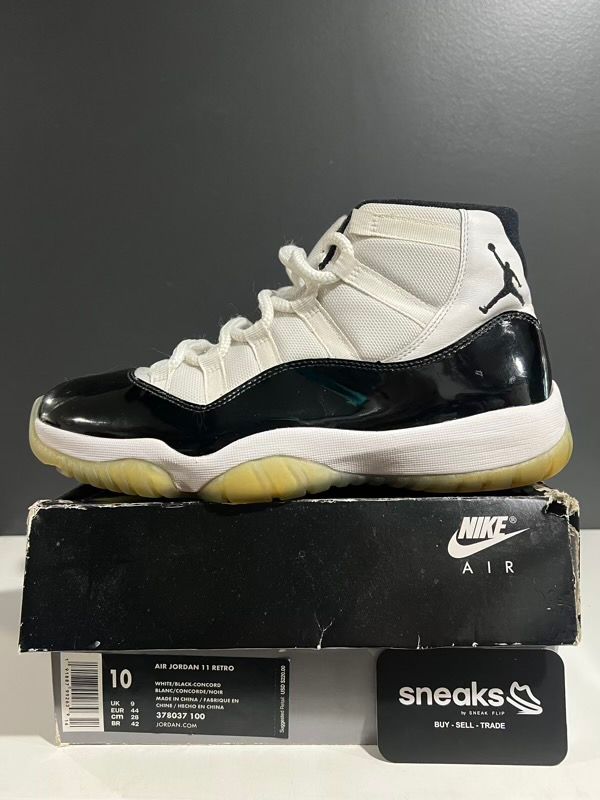 USED SIZE 10M Jordan 11 Retro Concord (2018) - Used Damaged Box