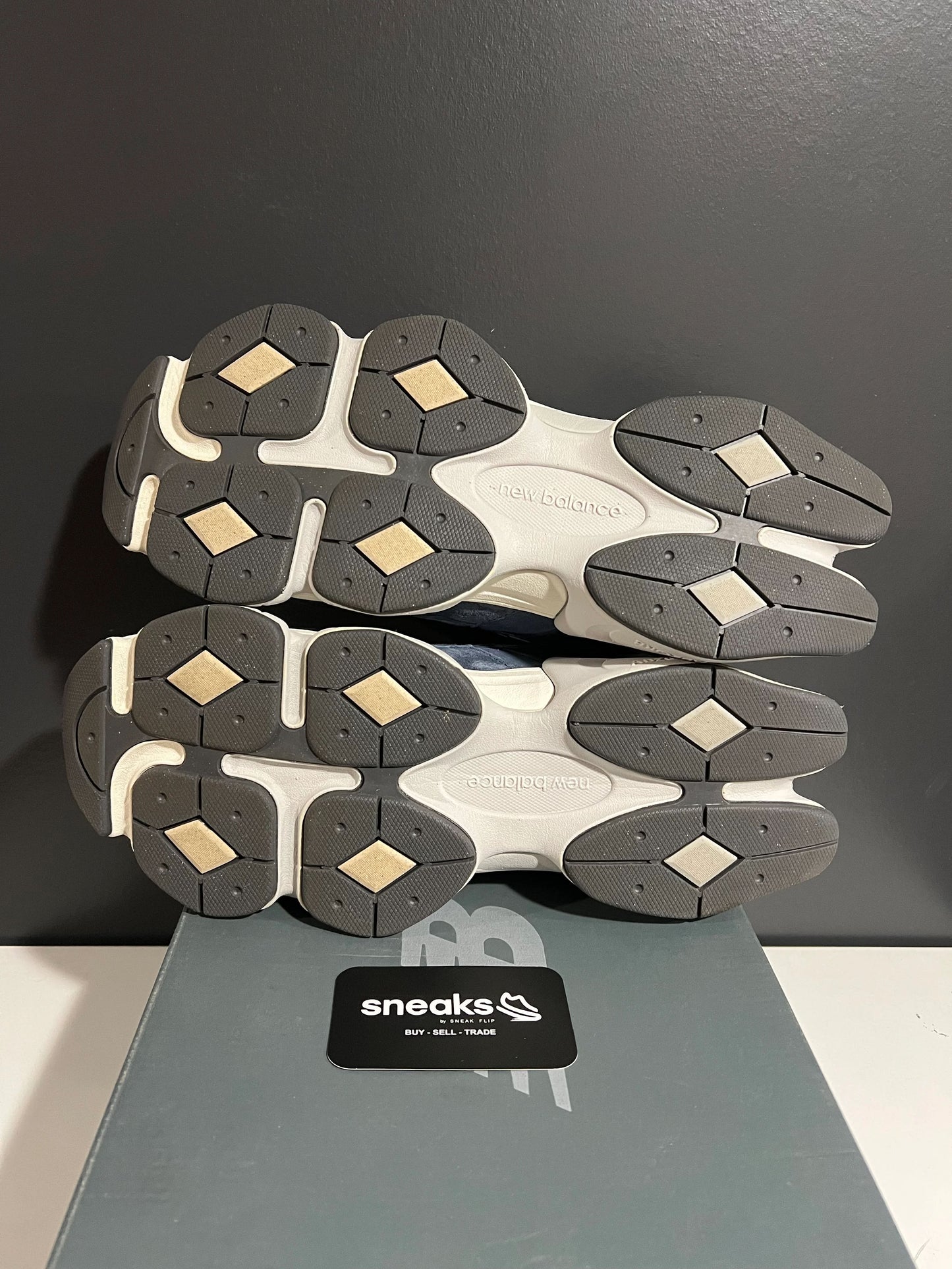 New Balance 9060 Natural Indigo - Used