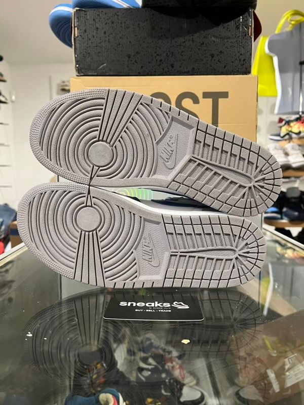 USED SIZE 9M Jordan 1 Retro High OG True Blue - USED NO BOX