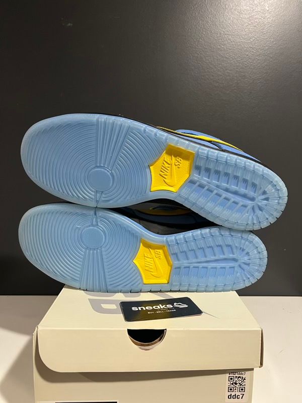USED SIZE 15M Nike SB Dunk Low The Powerpuff Girls Bubbles - Used