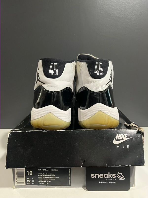 USED SIZE 10M Jordan 11 Retro Concord (2018) - Used Damaged Box