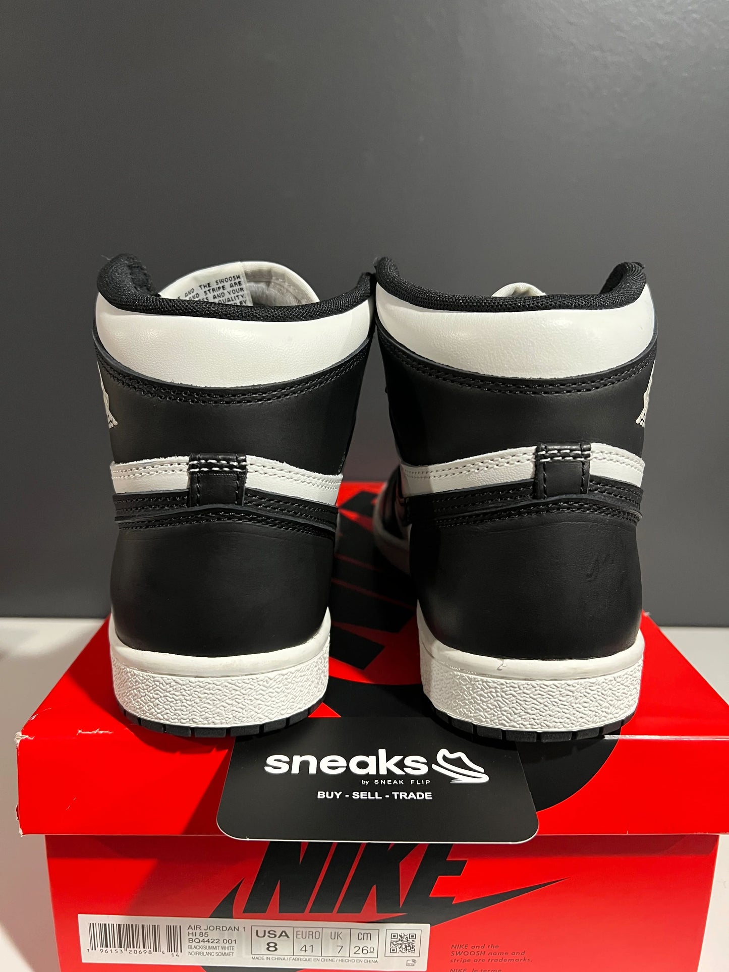 Air Jordan 1 Retro High '85 OG Black White BQ4422-001 - Used