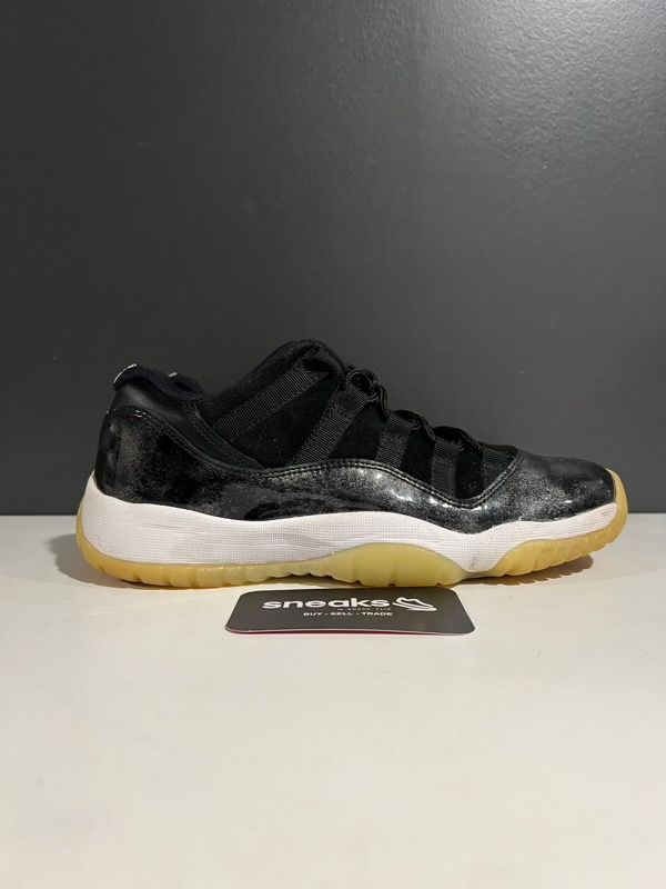 Jordan 11 Retro Low Barons (GS) - USED NO BOX