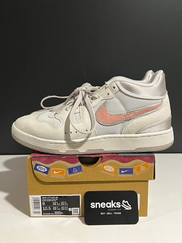 USED SIZE 9M Nike Mac Attack SP Social Status Silver Linings - Used