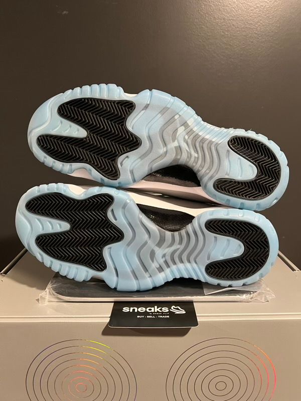 NEW SIZE 10.5M Jordan 11 Retro Adapt Dark Powder Blue